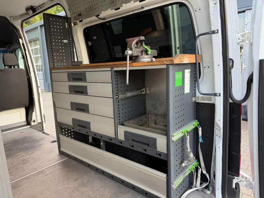 Mercedes-Benz Sprinter 314 CDI Kasten L2H2 RWD BOTT Regale 01/2020-photo-32