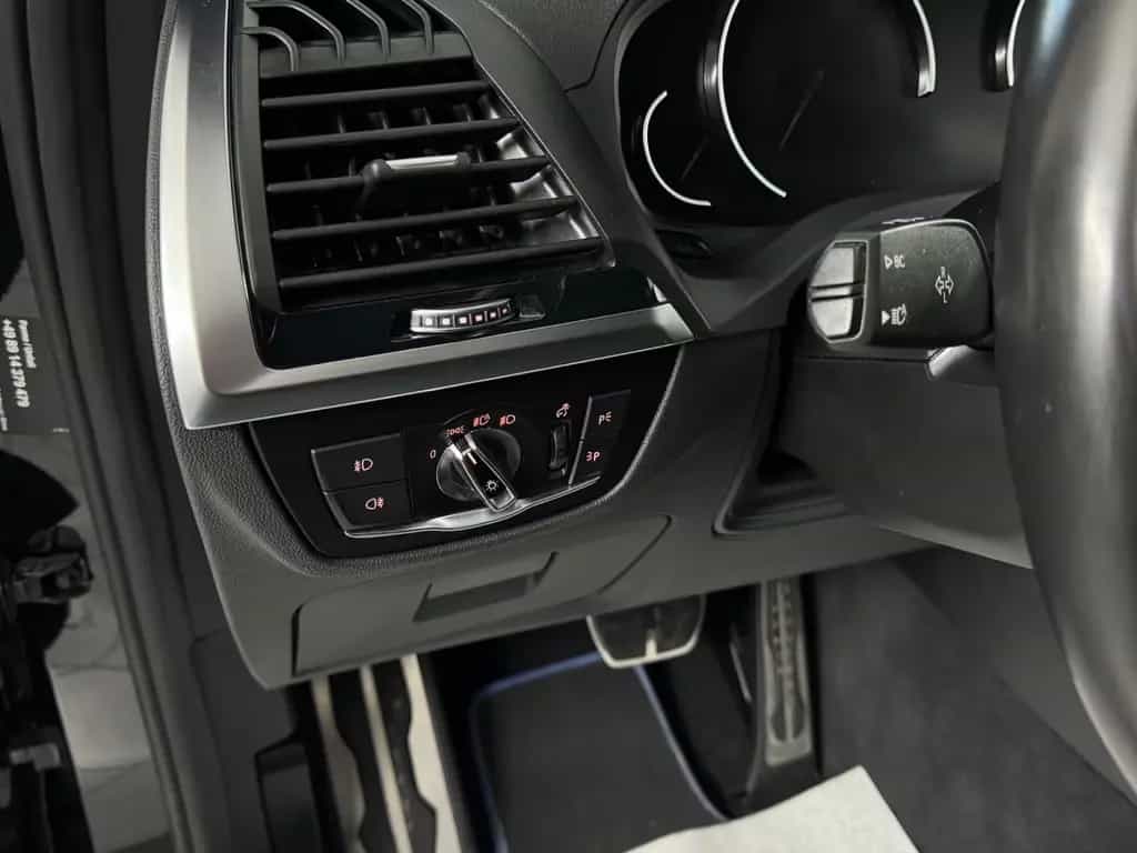 BMW X3 xDrive 30 d M Sport Schwenk. Anhängerkupplung 10/2019-photo-15