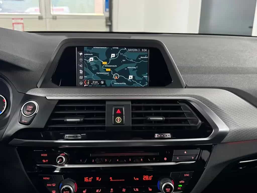 BMW X3 xDrive 30 d M Sport Schwenk. Anhängerkupplung 10/2019-photo-25