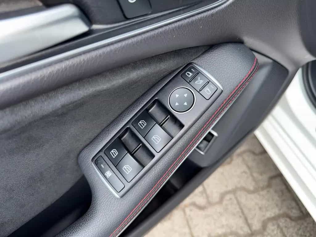 Mercedes-Benz CLA 200 Shooting Brake CLA 200d Shooting Brake *AHK*AMG LINE*CARPLAY* 04/2019-photo-32