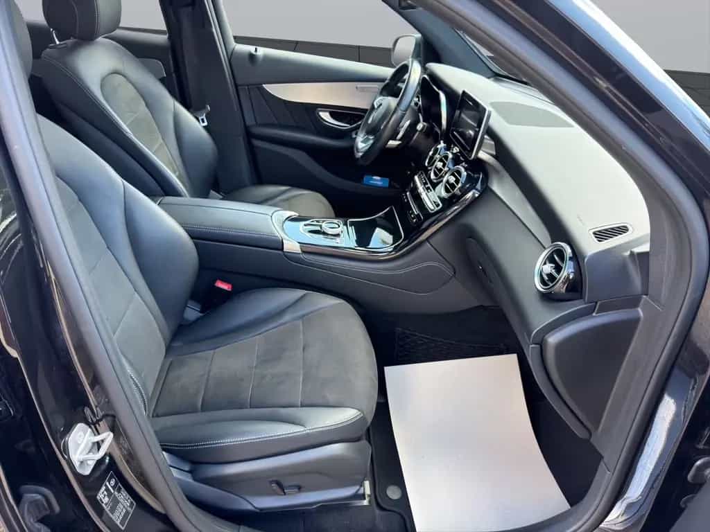 Mercedes-Benz GLC 220 d 4Matic*AMG-LINE*PANO*LEDER*LED*RFK*TOP 04/2018-photo-13