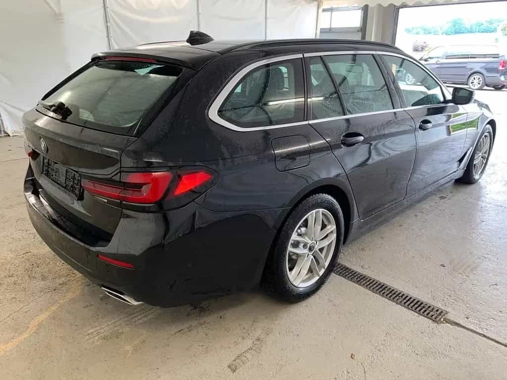 BMW 520 d T LEDER/COCKP-PRO/KAMERA/AHK 03/2021-photo-3