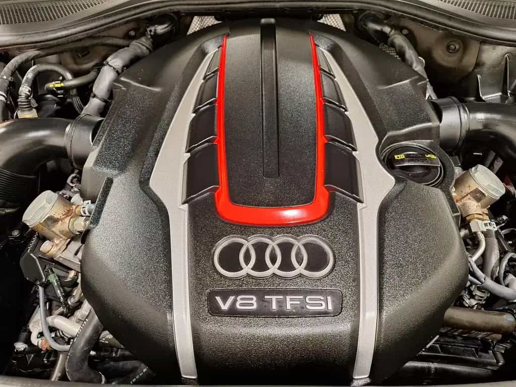 Audi S8 4.0 TFSI quattro plus Luftfahrwerk|Keramik|Hu 07/2017-photo-17