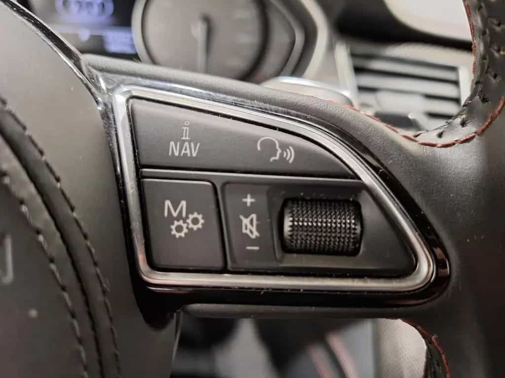 Audi S8 4.0 TFSI quattro plus Luftfahrwerk|Keramik|Hu 07/2017-photo-28