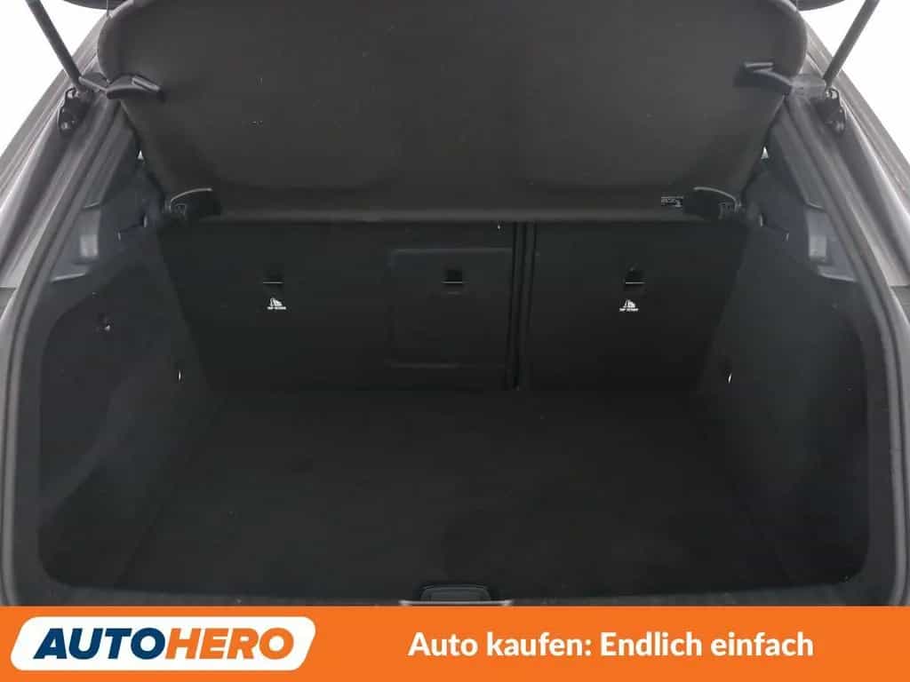 Mercedes-Benz GLA 180 AMG Line Aut.*LED*NAVI*TEMPO*CAM*PDC*SHZ 12/2019-photo-17