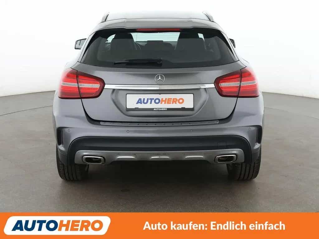 Mercedes-Benz GLA 180 AMG Line Aut.*LED*NAVI*TEMPO*CAM*PDC*SHZ 12/2019-photo-4