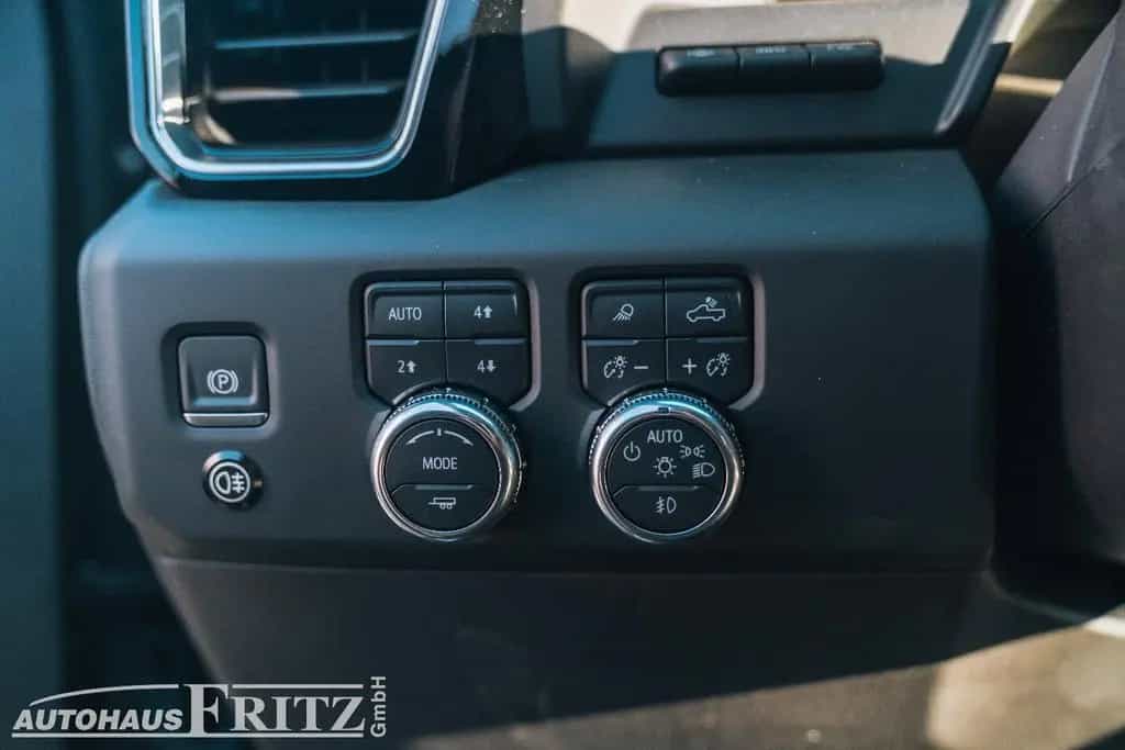 GMC Sierra 1500 4x4 Denali  - 3,0l V6 Diesel 03/2026-photo-9