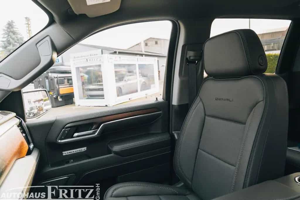 GMC Sierra Denali 1500 CrewCab - 3,0l V6 Diesel null-photo-24