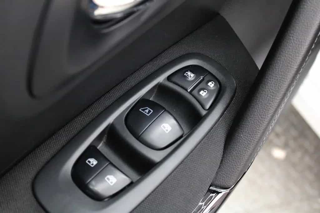 Renault Kadjar *Tüv&Inspektion Neu* Scheckheftgepflegt* 12/2015-photo-9