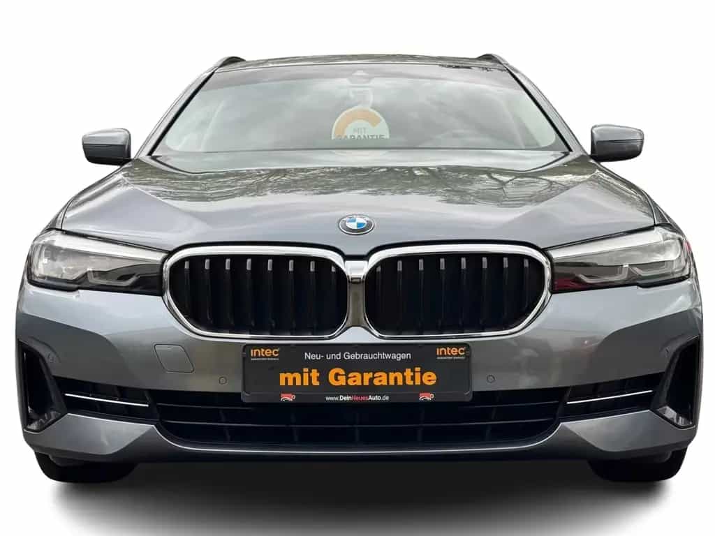 BMW 520 d Luftfederung*LiveCockpit*Elektr.Sitze* 02/2022-photo-1