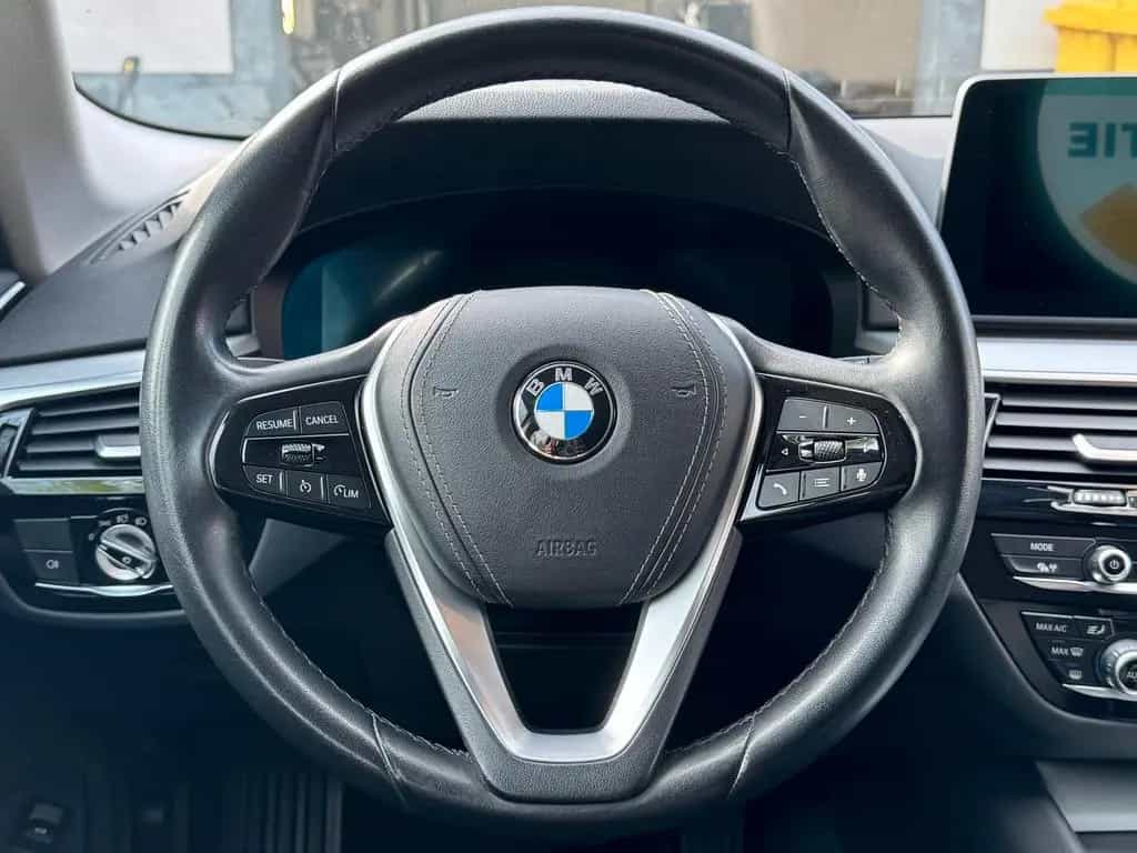 BMW 520 d Luftfederung*LiveCockpit*Elektr.Sitze* 02/2022-photo-15