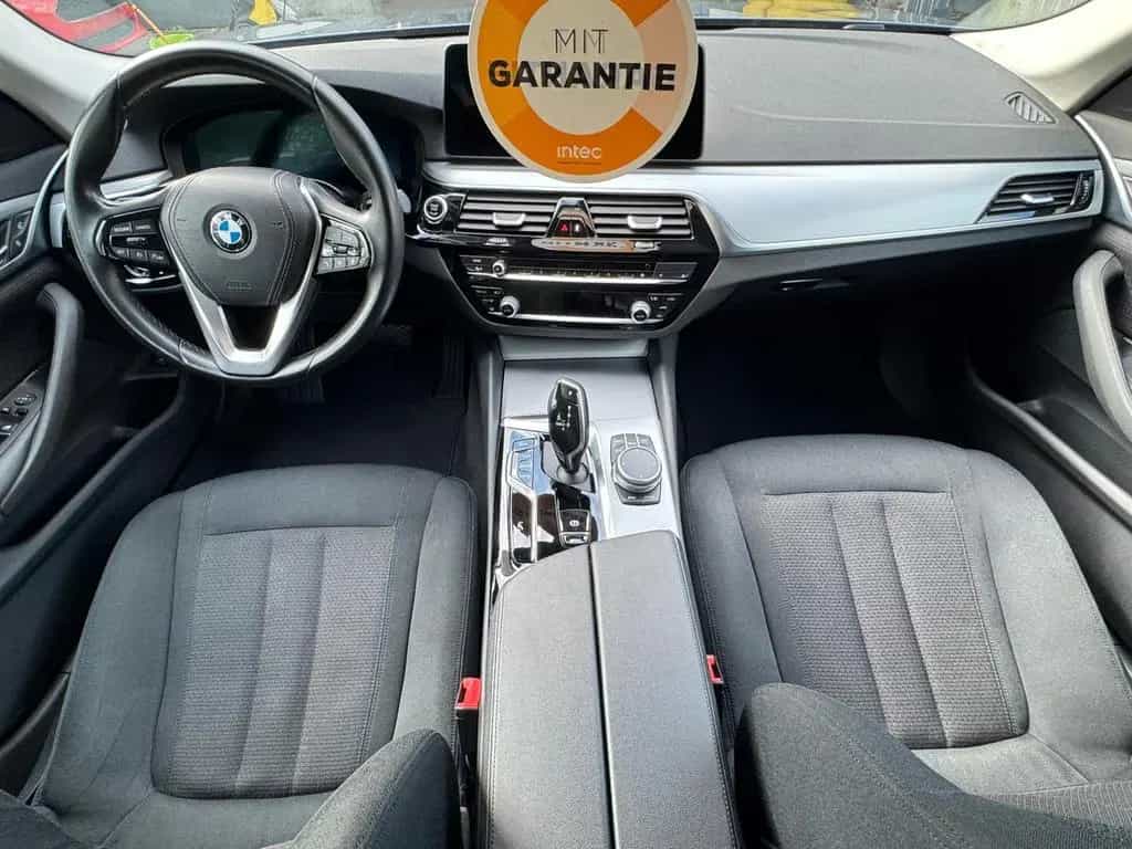 BMW 520 d Luftfederung*LiveCockpit*Elektr.Sitze* 02/2022-photo-17