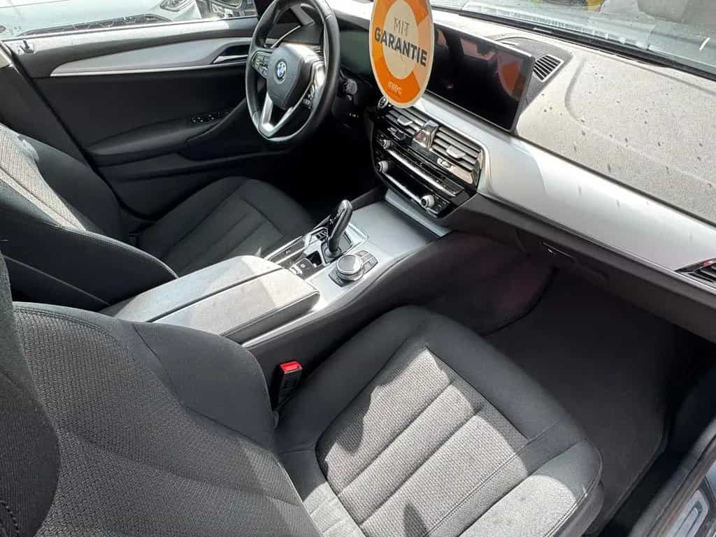 BMW 520 d Luftfederung*LiveCockpit*Elektr.Sitze* 02/2022-photo-18
