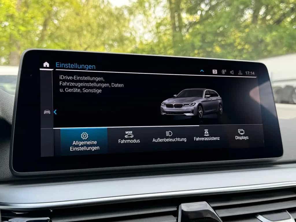 BMW 520 d Luftfederung*LiveCockpit*Elektr.Sitze* 02/2022-photo-38