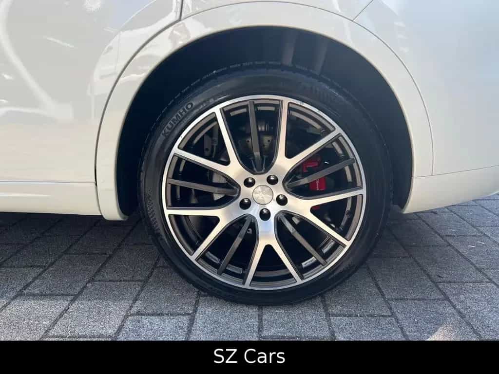 Maserati Levante S Q4 360 KAM LUFT PANO H&K KEYLESS 08/2018-photo-11
