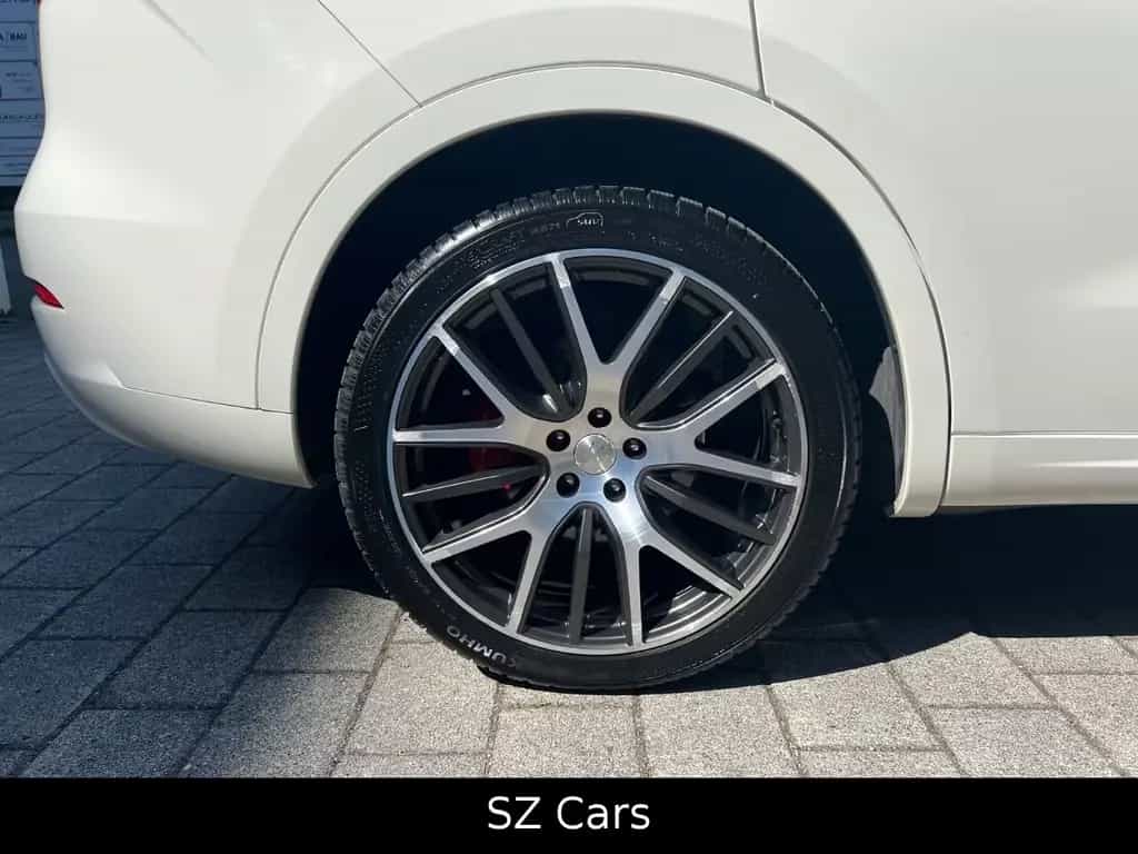 Maserati Levante S Q4 360 KAM LUFT PANO H&K KEYLESS 08/2018-photo-12
