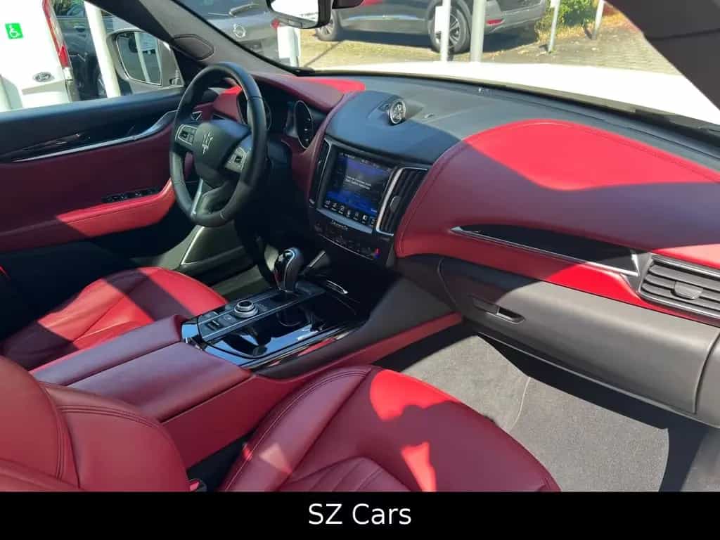 Maserati Levante S Q4 360 KAM LUFT PANO H&K KEYLESS 08/2018-photo-35