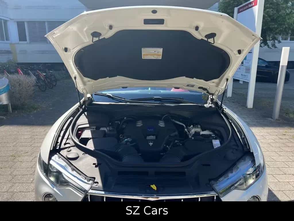 Maserati Levante S Q4 360 KAM LUFT PANO H&K KEYLESS 08/2018-photo-37