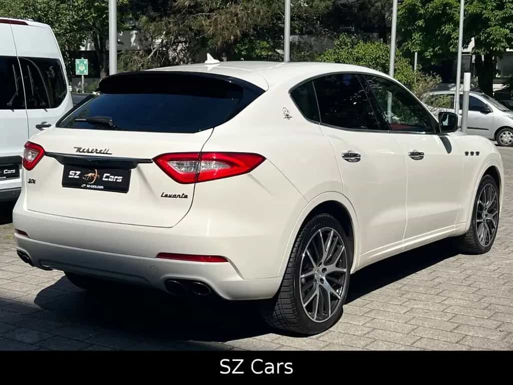 Maserati Levante S Q4 360 KAM LUFT PANO H&K KEYLESS 08/2018-photo-5