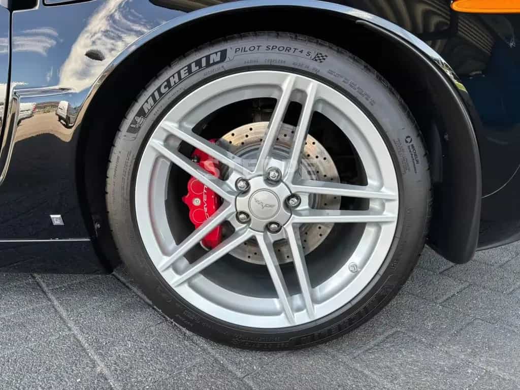 Corvette Z06 C6 Z06 Coupe 7,0L V8 Europamodell Bestzustand 05/2007-photo-18