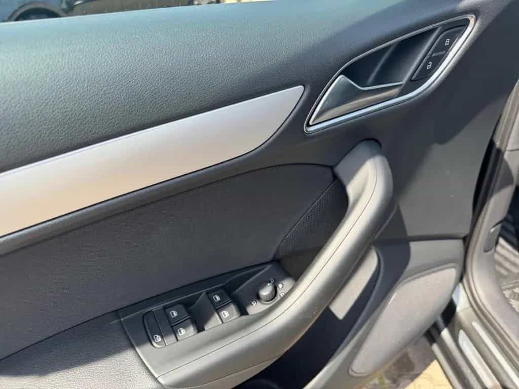 Audi Q3 1.4 TFSI S line *LED*18Zoll*AHK*PDC*SHZ*Navi* 11/2018-photo-22