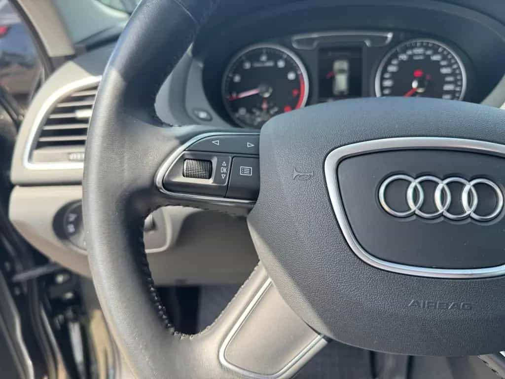 Audi Q3 1.4 TFSI S line *LED*18Zoll*AHK*PDC*SHZ*Navi* 11/2018-photo-24