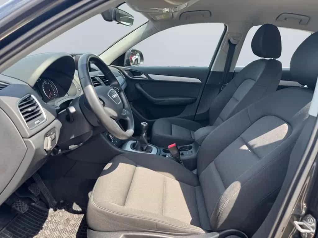 Audi Q3 1.4 TFSI S line *LED*18Zoll*AHK*PDC*SHZ*Navi* 11/2018-photo-8