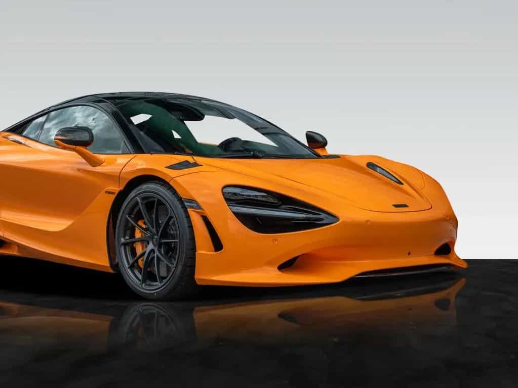 McLaren 750S Coupé MY27 | Carbon Exterior | B&W null-photo-14
