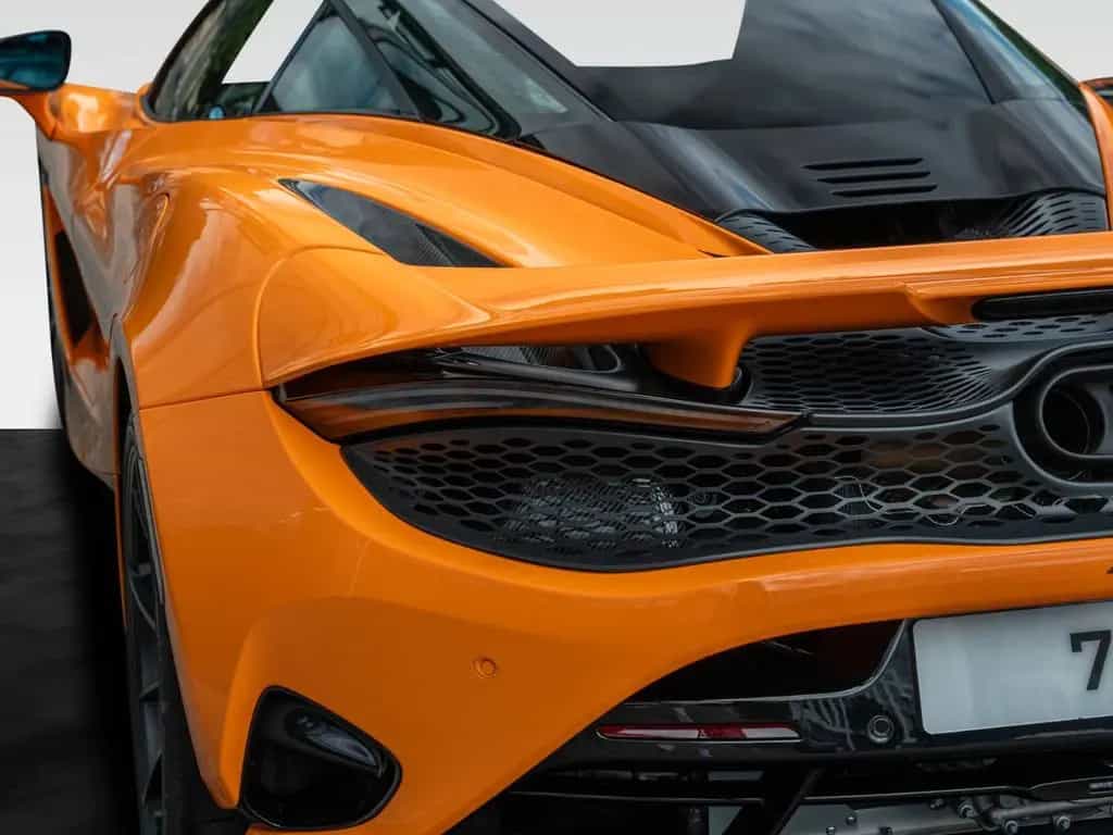 McLaren 750S Coupé MY27 | Carbon Exterior | B&W null-photo-21
