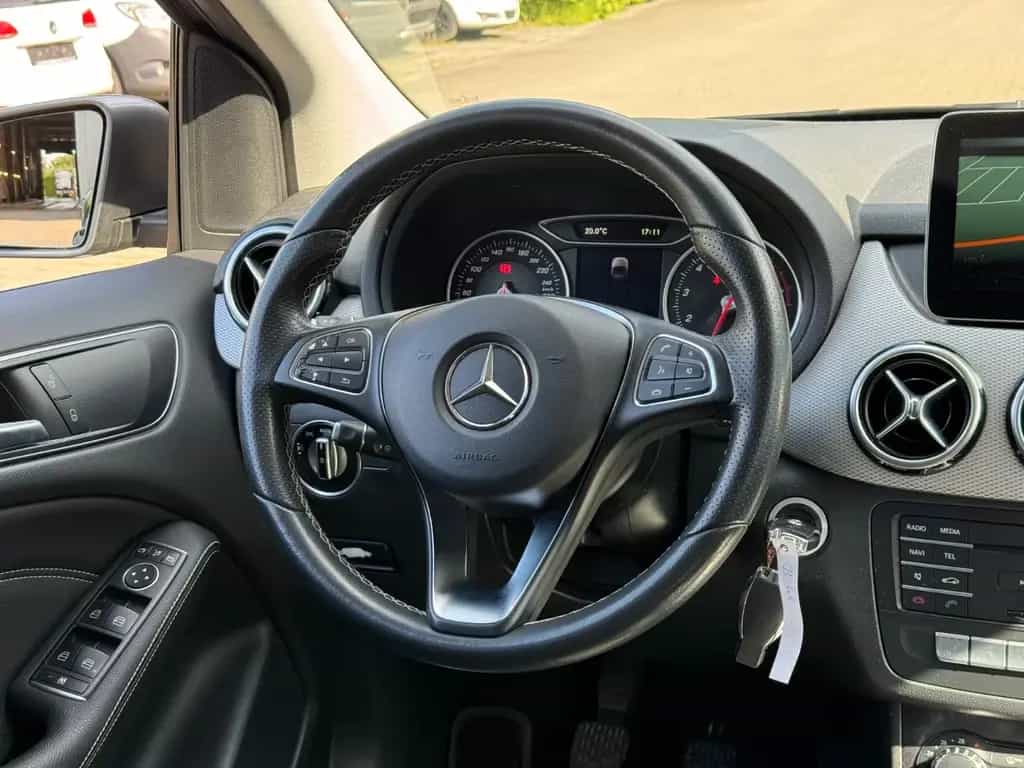 Mercedes-Benz B 200 Garantie*Keyless*Business*Navi*LED*Kamera 08/2017-photo-22