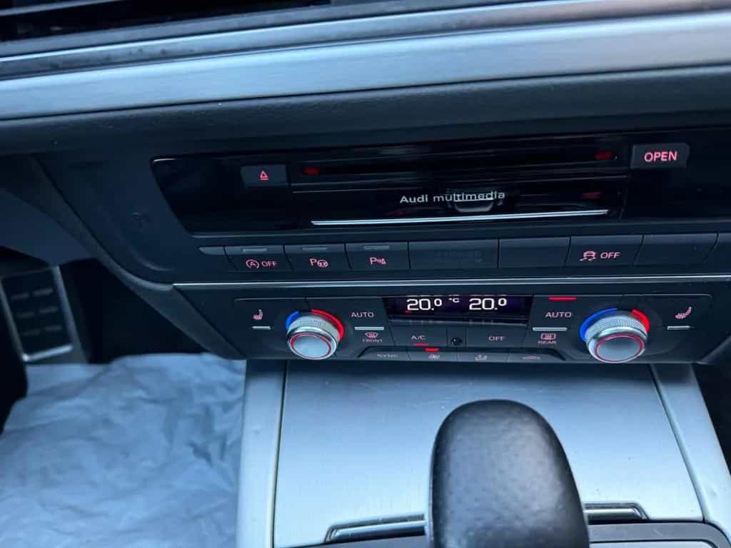 Audi A6 Avant 3.0 TDI S-Line clean diesel quattro 05/2015-photo-22