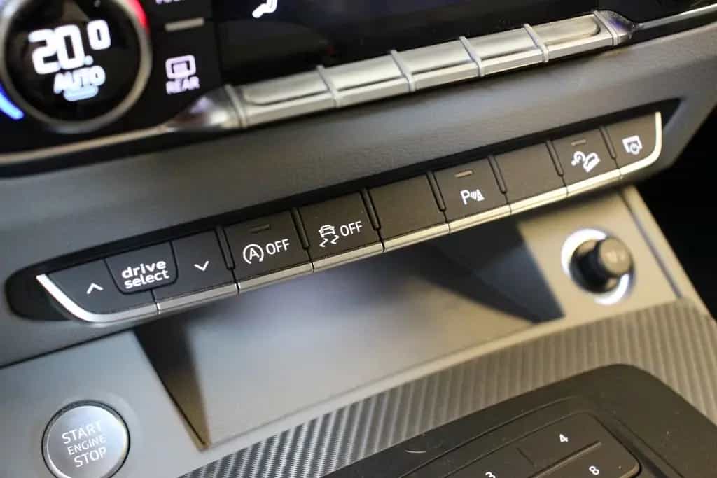 Audi Q5 40 TDI qu. S-tr KAMERA AHK NAVI LED 3Z. KLIMA 10/2019-photo-23