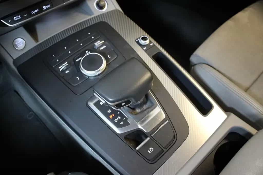 Audi Q5 40 TDI qu. S-tr KAMERA AHK NAVI LED 3Z. KLIMA 10/2019-photo-24