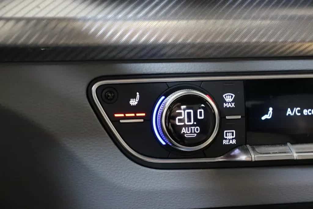 Audi Q5 40 TDI qu. S-tr KAMERA AHK NAVI LED 3Z. KLIMA 10/2019-photo-26