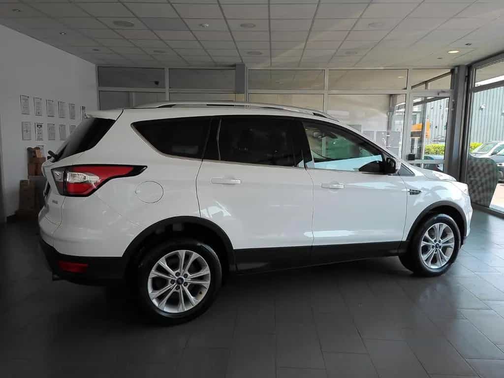Ford Kuga Titanium Leder/Navi/Panoramad./SHZ/Kamara 04/2017-photo-1