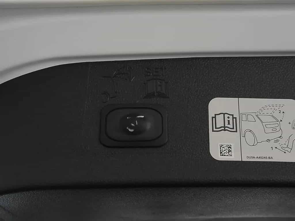 Ford Kuga Titanium Leder/Navi/Panoramad./SHZ/Kamara 04/2017-photo-14