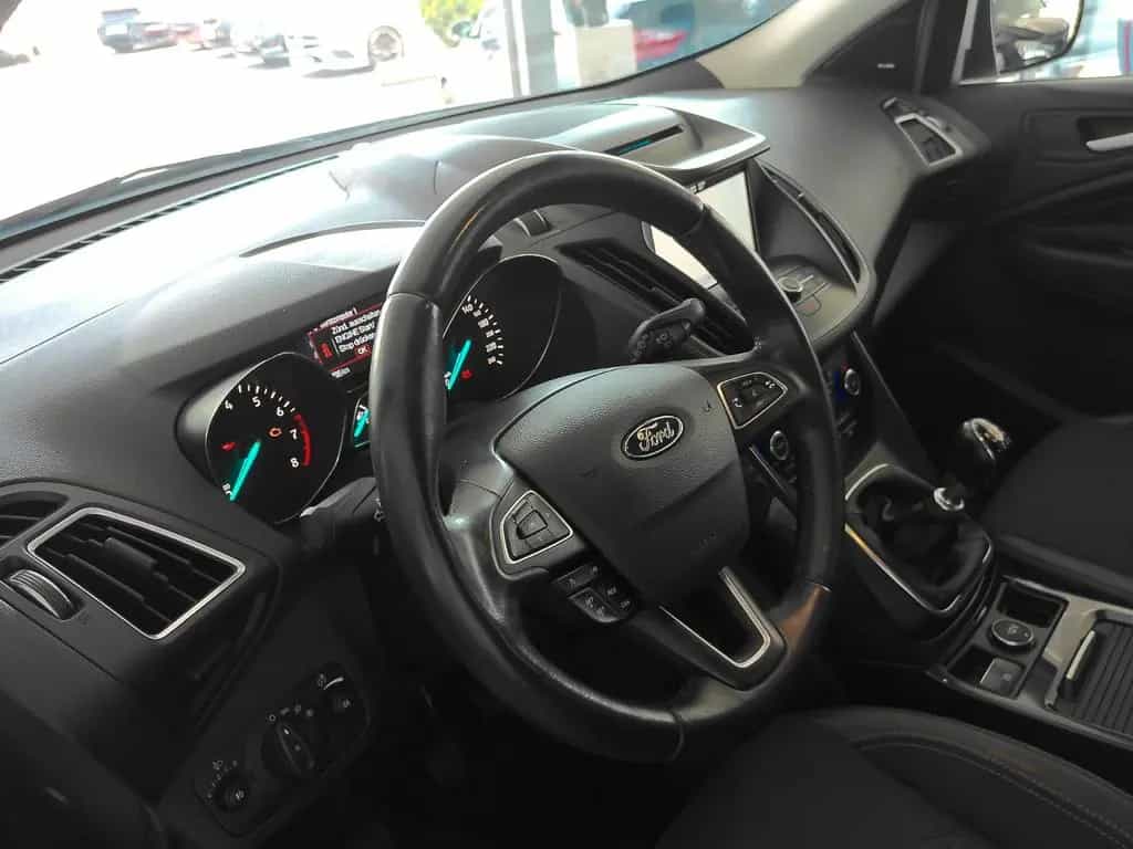 Ford Kuga Titanium Leder/Navi/Panoramad./SHZ/Kamara 04/2017-photo-16