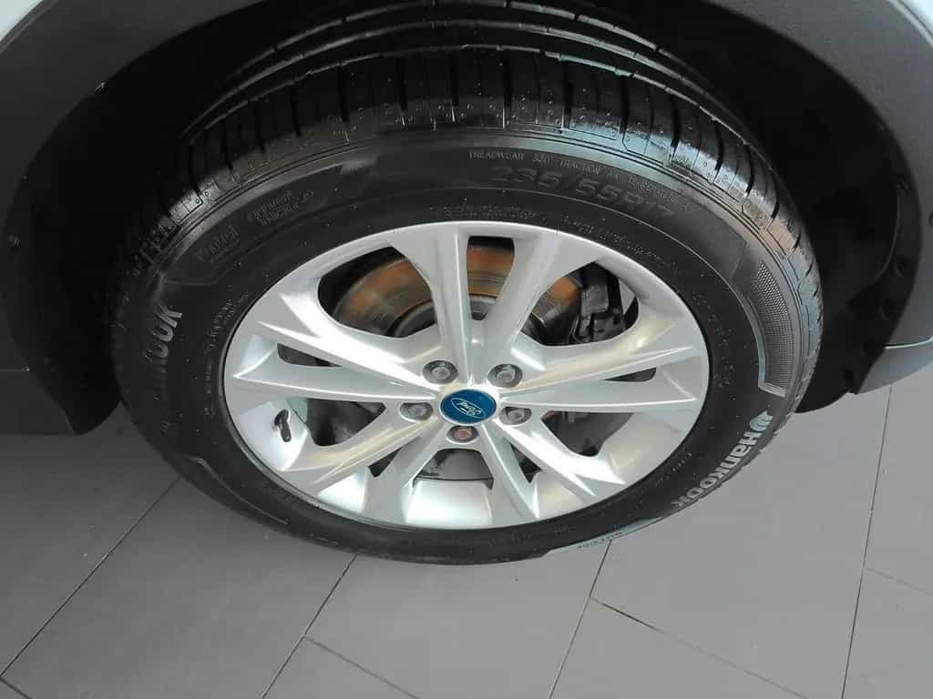 Ford Kuga Titanium Leder/Navi/Panoramad./SHZ/Kamara 04/2017-photo-26