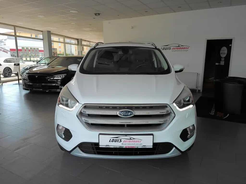 Ford Kuga Titanium Leder/Navi/Panoramad./SHZ/Kamara 04/2017-photo-5