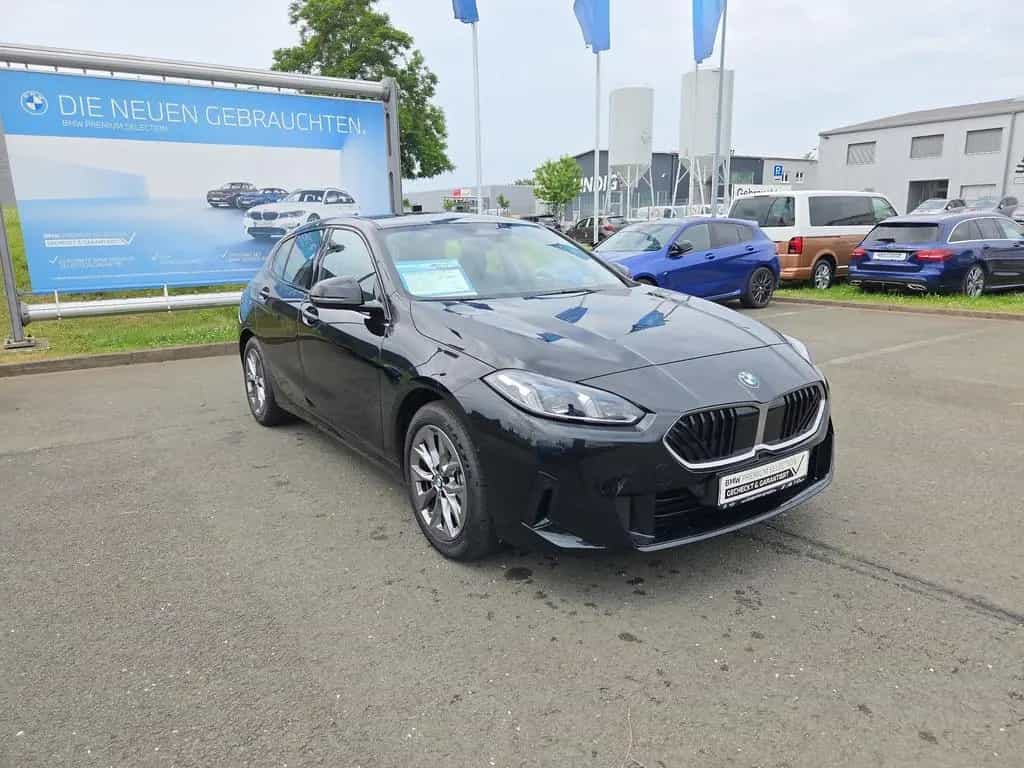 BMW 120 RFK LED Komfortzg. Parkassistent Klimaaut. 03/2025-photo-1