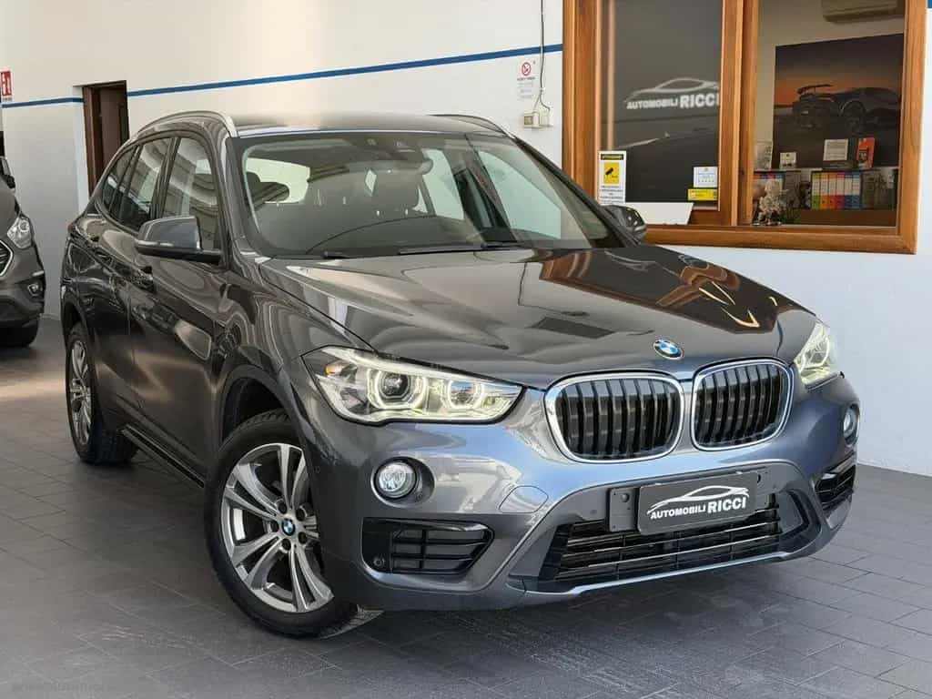 BMW X1 sDrive18i Sport 09/2019-photo-2