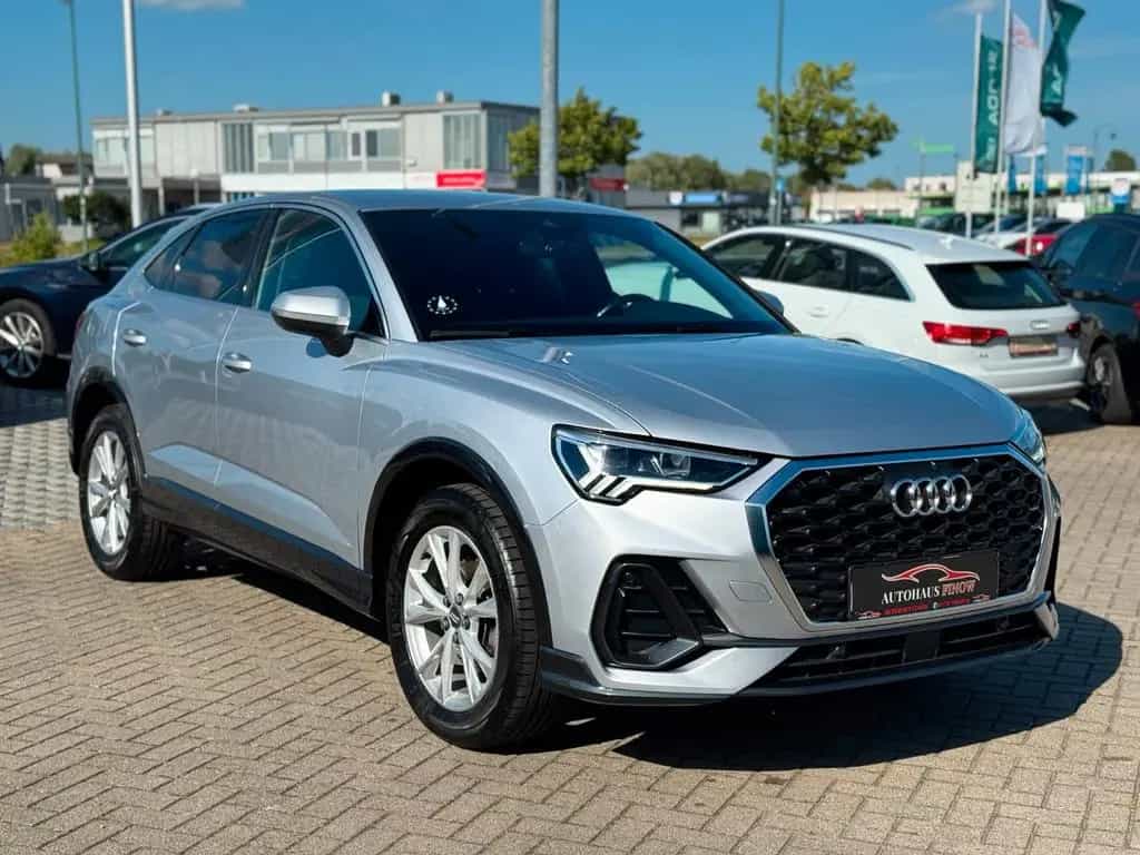 Audi Q3 Sportback 35TFSI S-TRONIC"S-LINE"AHK*AMBIENTE 03/2020-photo-2