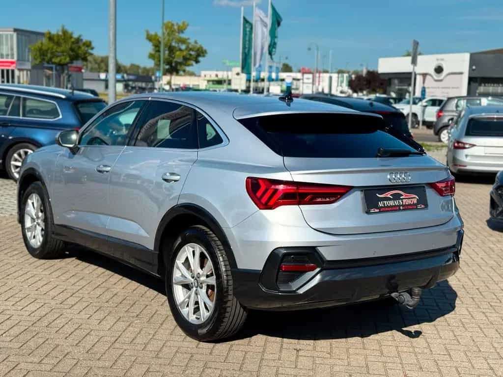 Audi Q3 Sportback 35TFSI S-TRONIC"S-LINE"AHK*AMBIENTE 03/2020-photo-4