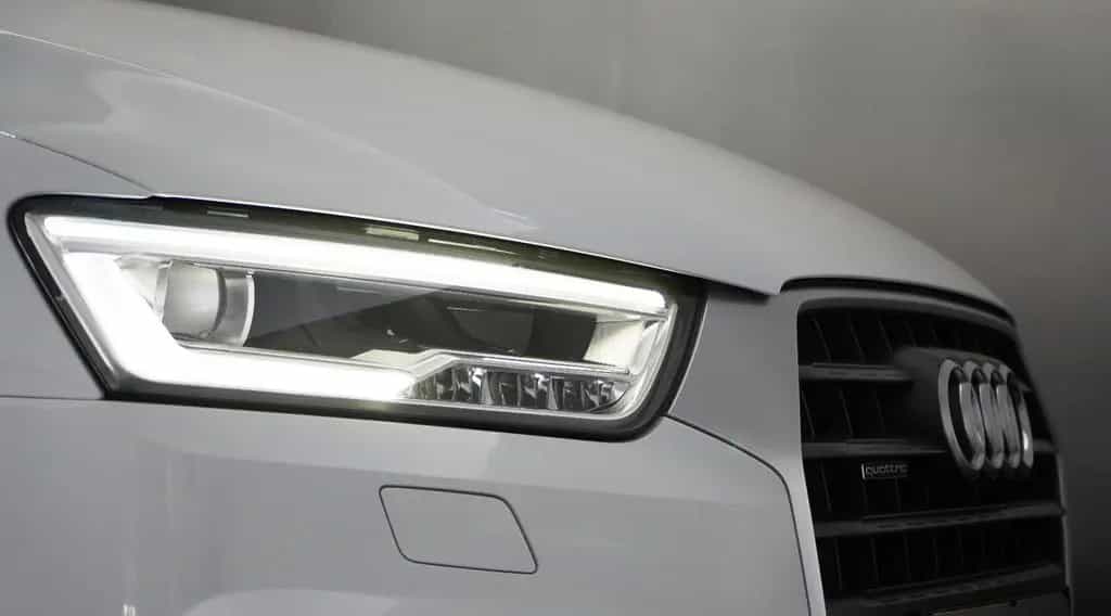 Audi Q3 design quattro 04/2015-photo-12