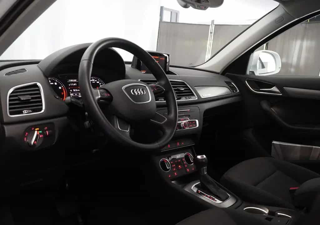 Audi Q3 design quattro 04/2015-photo-14