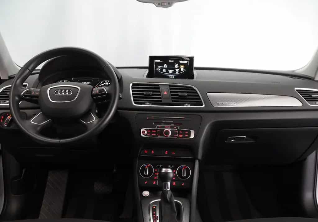Audi Q3 design quattro 04/2015-photo-16