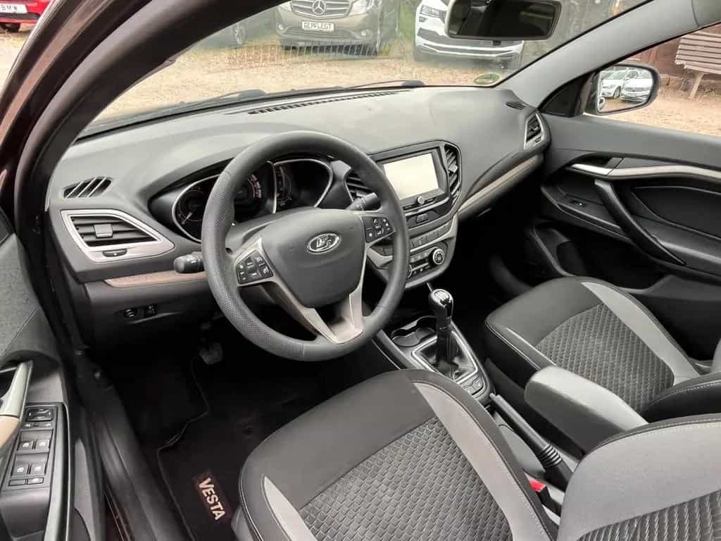 Lada Vesta Luxus *1Hand*Navi*Kamera*Sitzheizung*PDC* 04/2017-photo-13