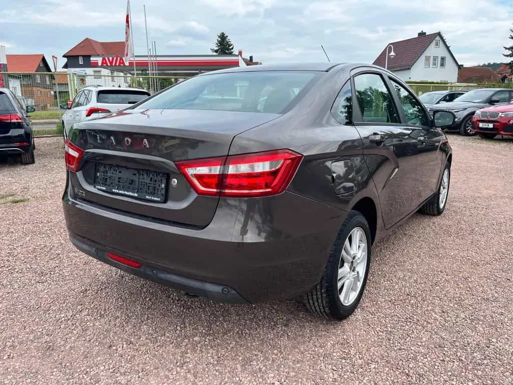 Lada Vesta Luxus *1Hand*Navi*Kamera*Sitzheizung*PDC* 04/2017-photo-6