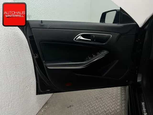 Mercedes-Benz CLA 200 SB AMG NIGHT PEAK EDITION PANO+KAMERA+ 03/2017-photo-29