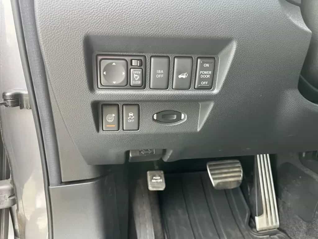 Infiniti QX70 S 30d Ultimate TÜV neu Vollaustattung 04/2015-photo-11